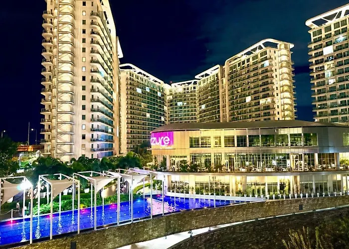 Azure Urban Staycation Wcg * Manila